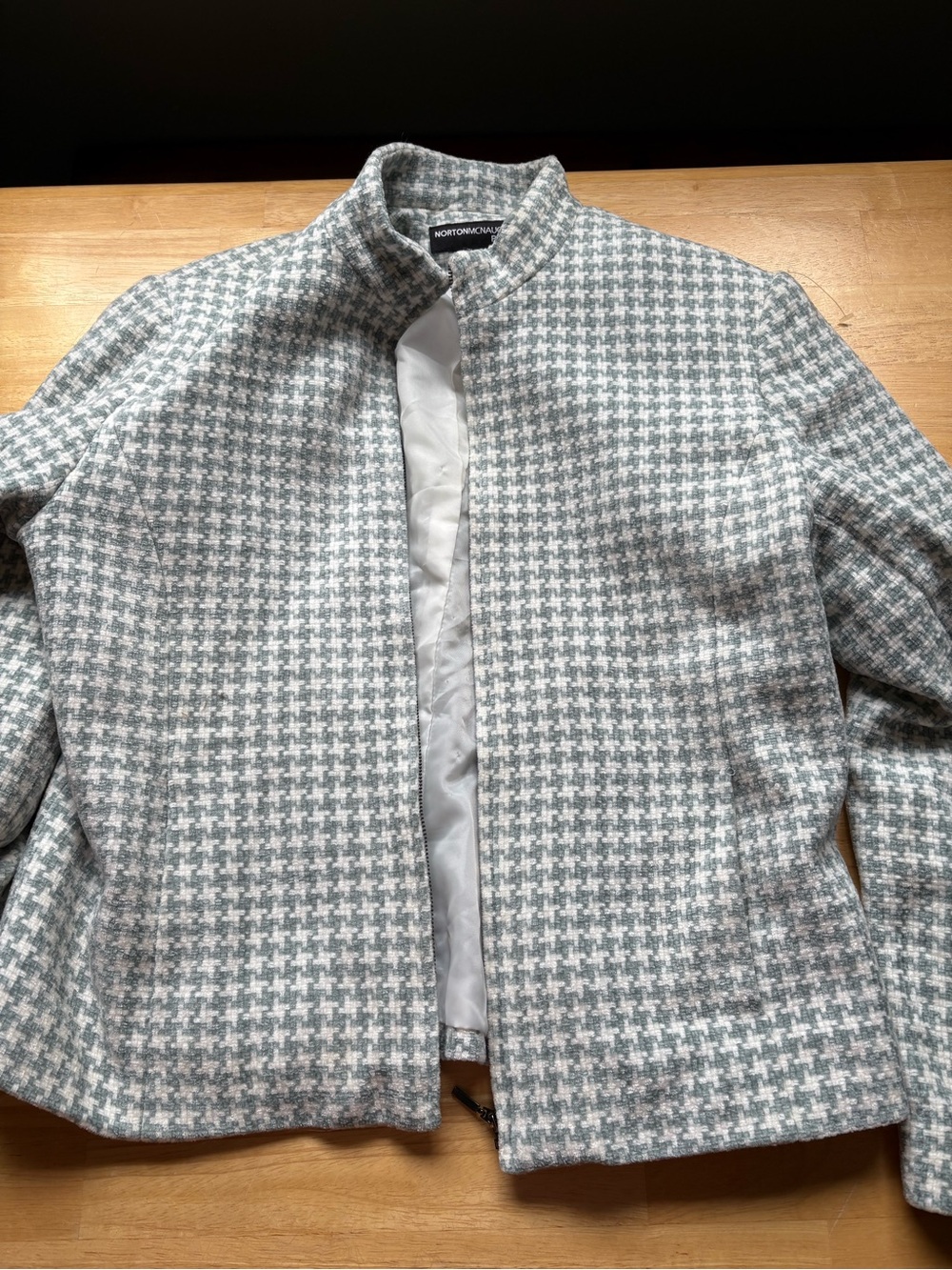 Norton McNaughton women’s Gray & White Houndstooth Lightweight Jacket
